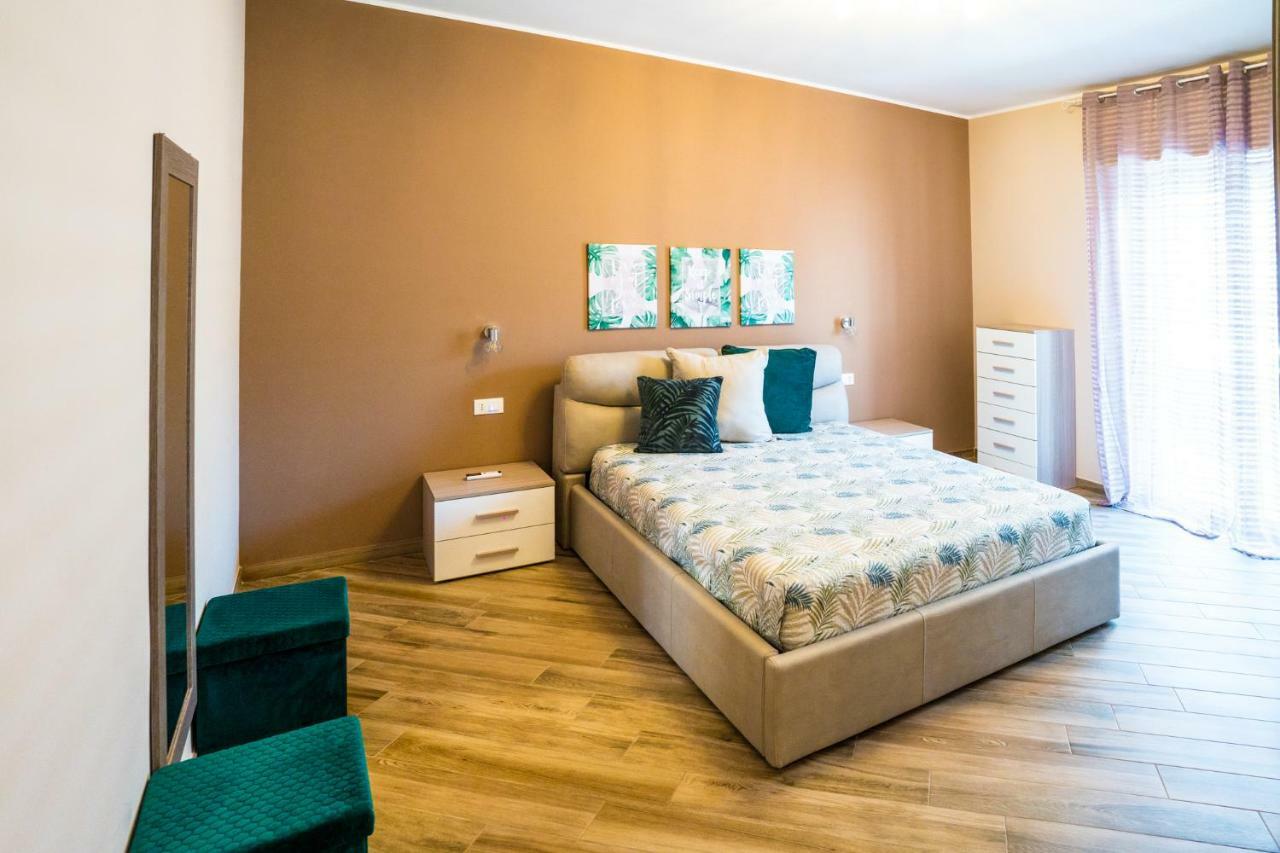 Sisters In Law Guesthouse مونوبولي المظهر الخارجي الصورة
