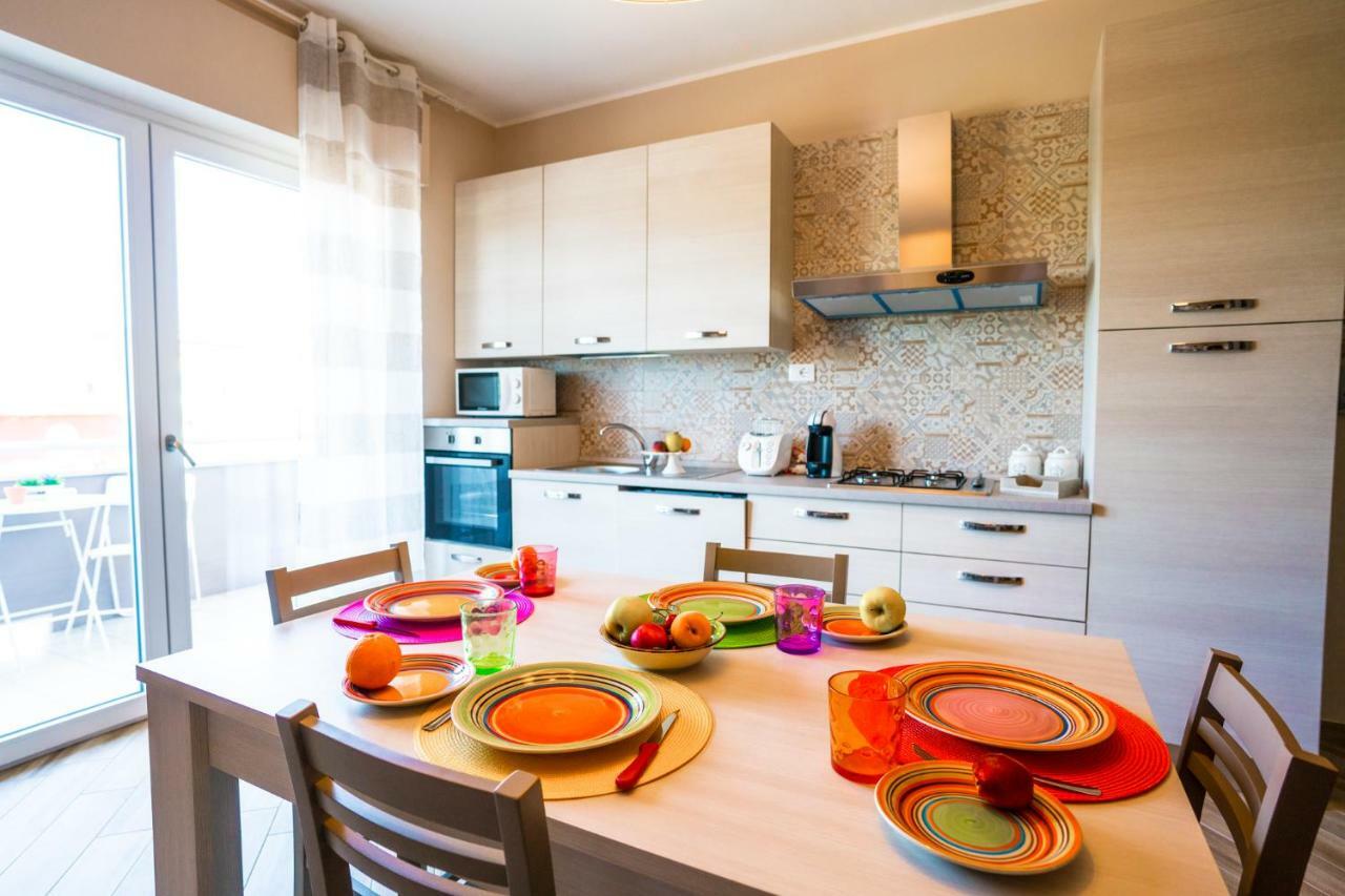 Sisters In Law Guesthouse مونوبولي المظهر الخارجي الصورة