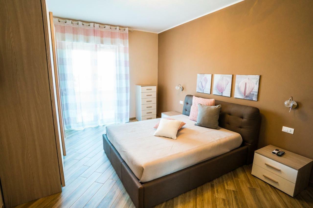 Sisters In Law Guesthouse مونوبولي المظهر الخارجي الصورة