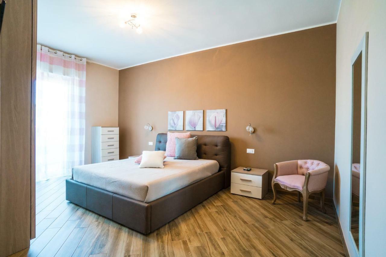 Sisters In Law Guesthouse مونوبولي المظهر الخارجي الصورة