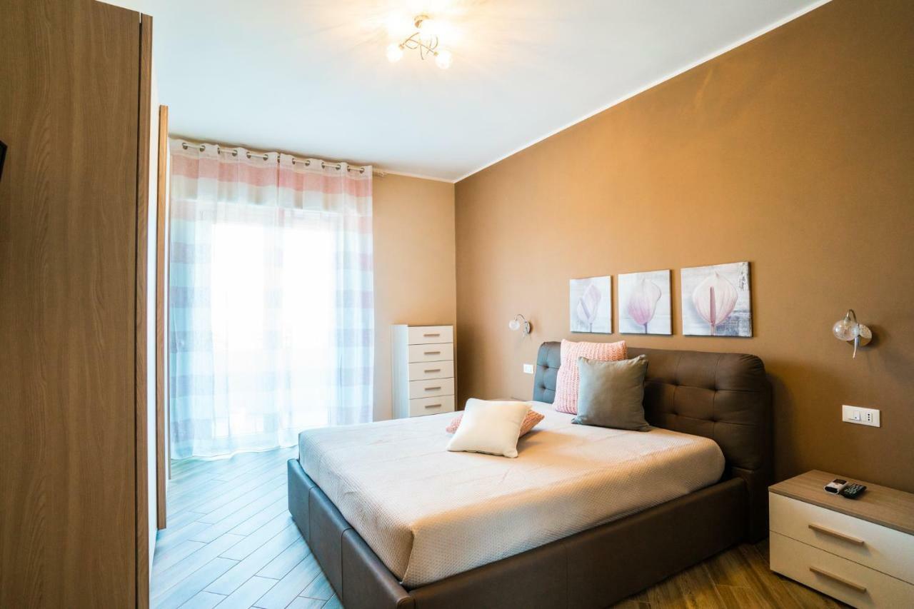 Sisters In Law Guesthouse مونوبولي المظهر الخارجي الصورة