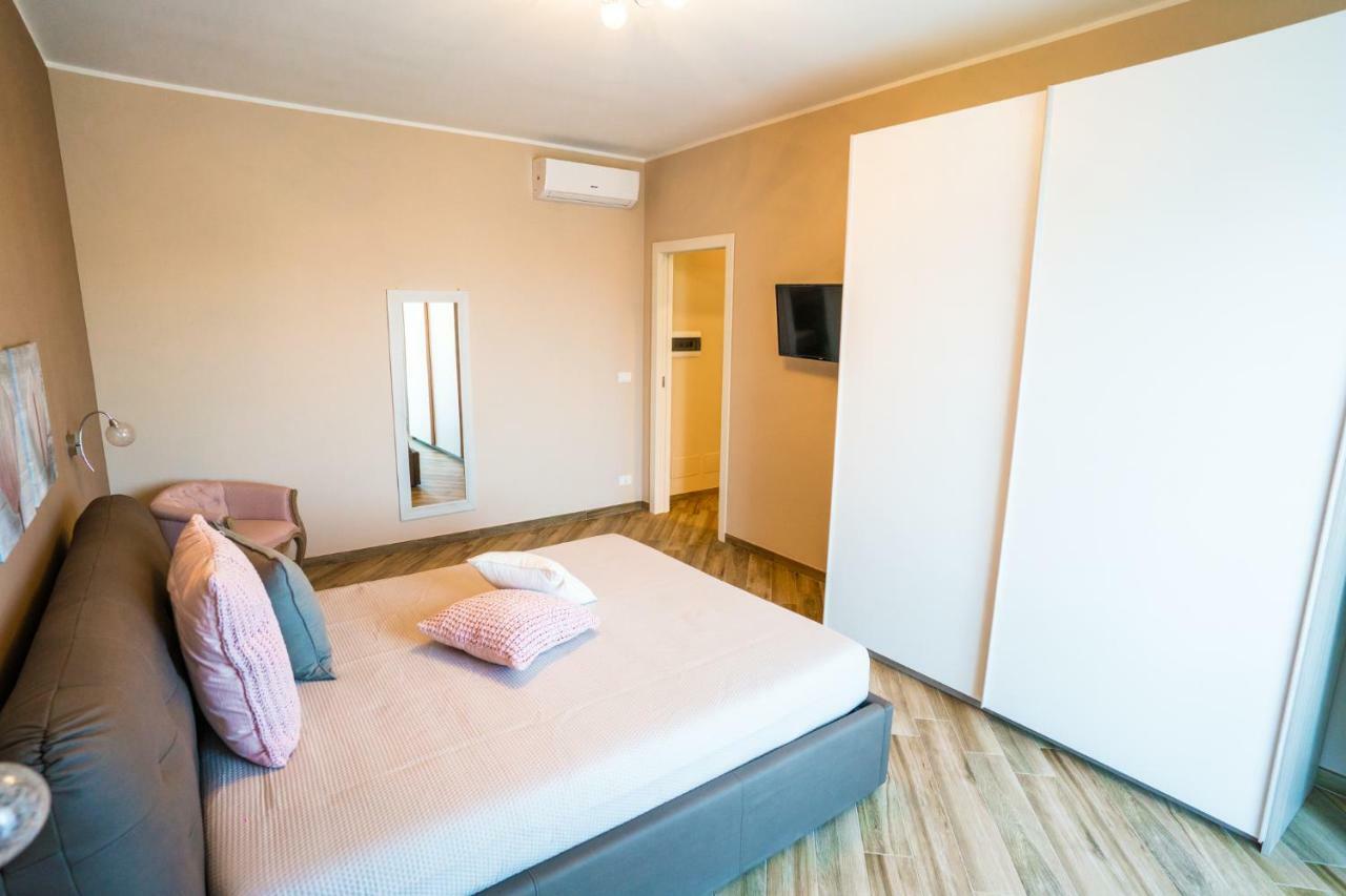 Sisters In Law Guesthouse مونوبولي المظهر الخارجي الصورة